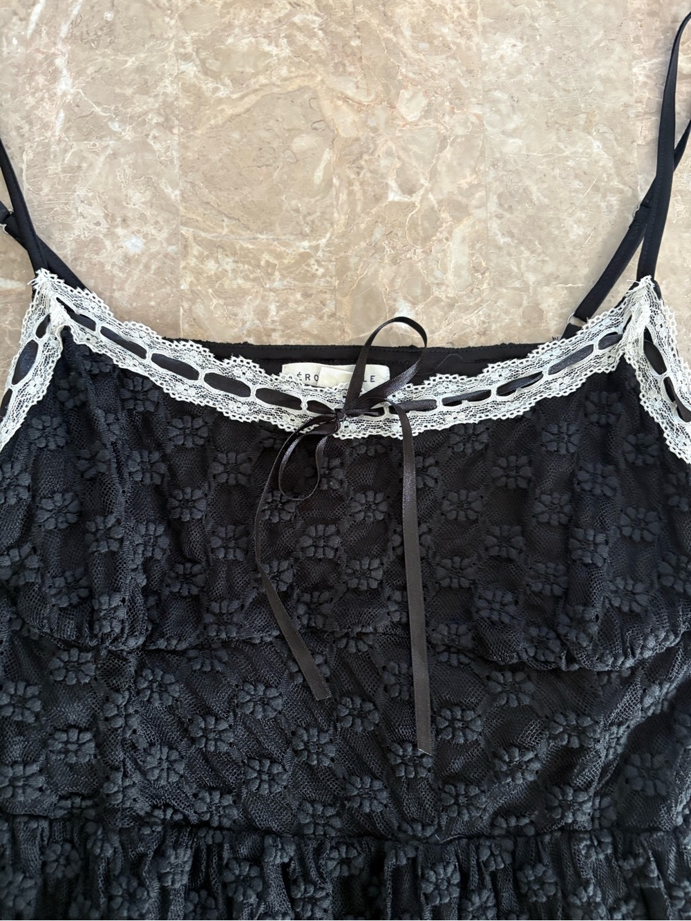 lace dress - Picture 2 of 6